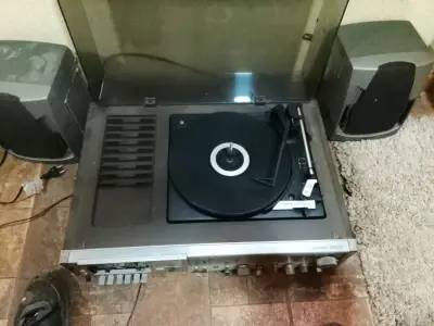Tocadiscos Ledsonic 2800 con parlantes - miniatura 1