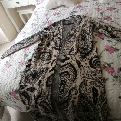 Cardigan con diseño paisley - miniatura 1