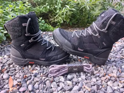 Botas de montaña negras Upp - miniatura 1
