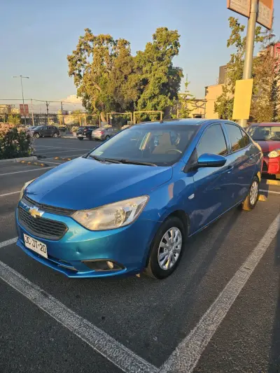 Auto Chevrolet Sail azul 2017 en buen estado - miniatura 6