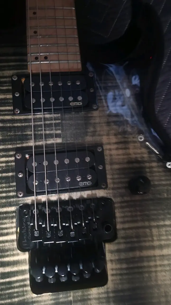 Guitarra eléctrica Cort x300 - 3