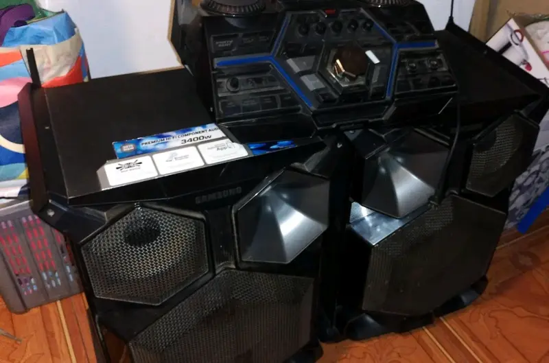 Sistema de sonido Samsung modelo PSJS9000 - 2