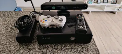 Consola Xbox 360 con Kinect - miniatura 1