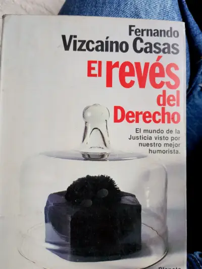 Libro 'El revés del Derecho' - miniatura 1