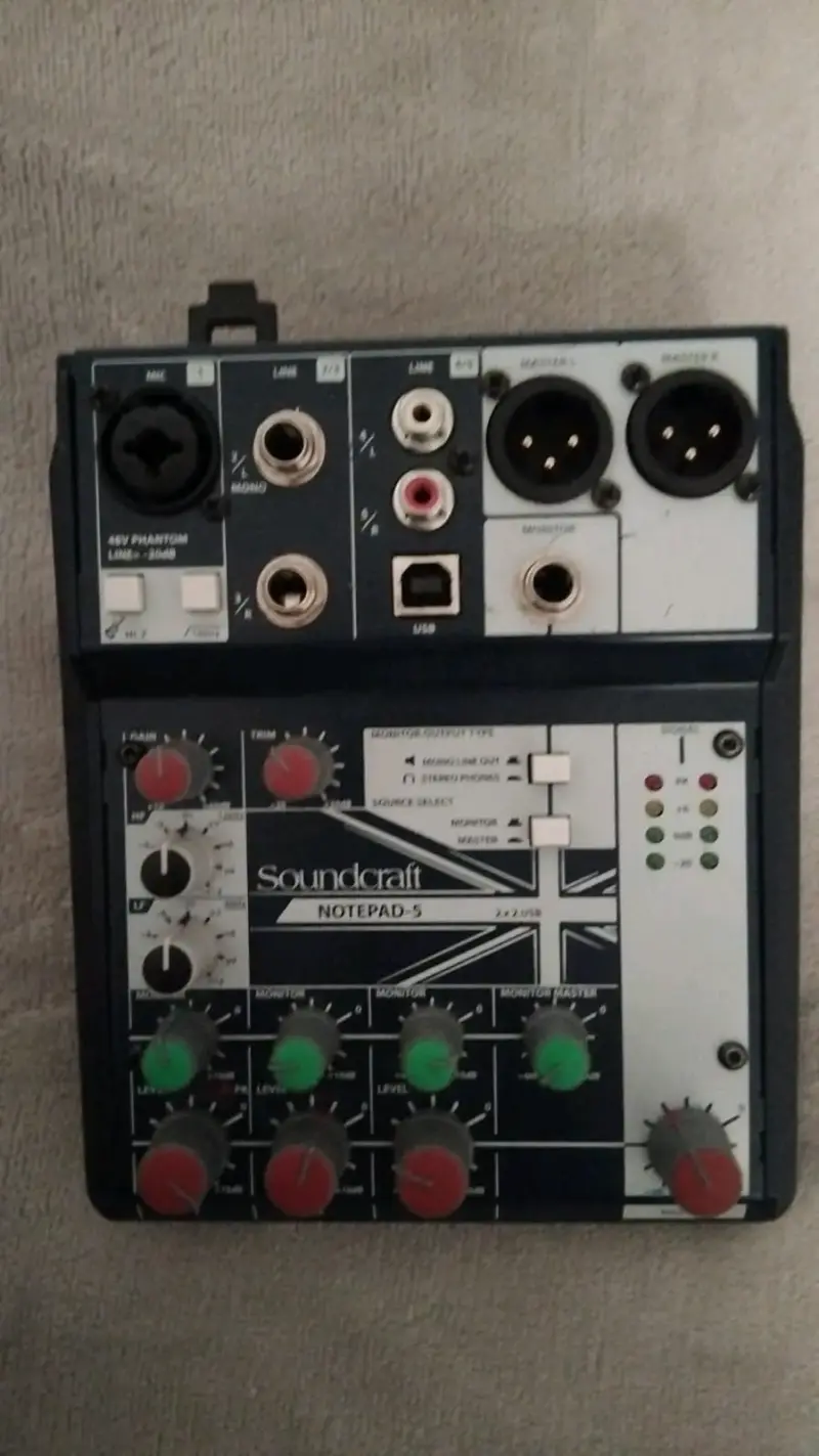 Mezclador compacto Soundcraft Notepad 5 - 3