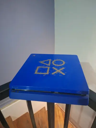 Consola PS4 edición especial azul "Days of Play" - miniatura 1