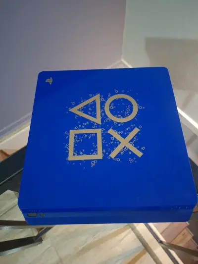 Consola PS4 edición especial azul "Days of Play" - miniatura 4