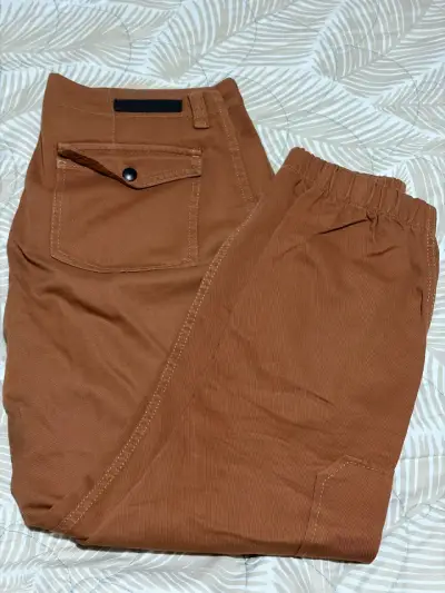 Pantalón americanino cargo marrón para mujer - miniatura 3