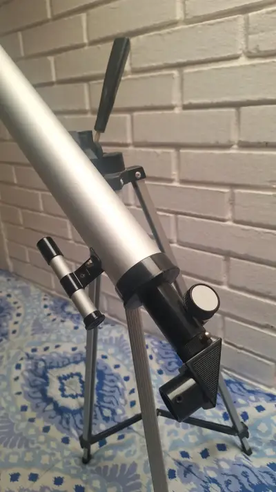 Telescopio con trípode plateado - miniatura 2