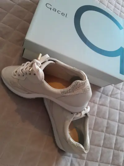 Zapatillas urbanas Gacel nuevas - miniatura 1