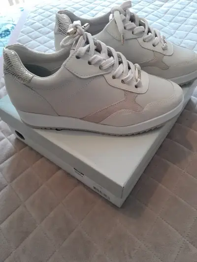 Zapatillas urbanas Gacel nuevas - miniatura 3