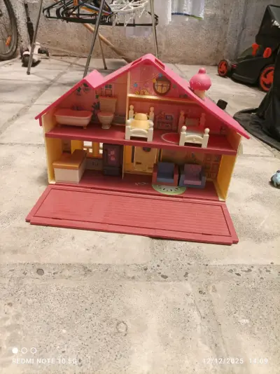 Casa de muñecas - miniatura 3