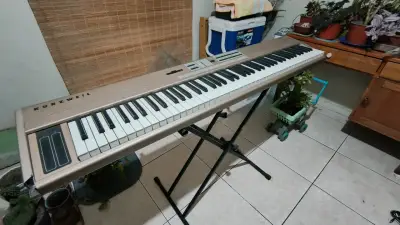 Teclado digital Kurzweil SP88 - miniatura 2