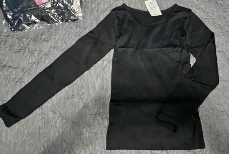 Sudaderas blancas y negras - 2