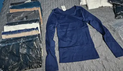 Sudaderas blancas y negras - miniatura 5