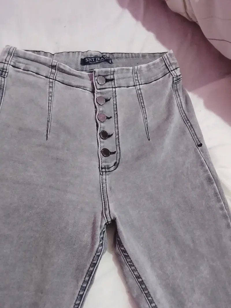 Jeans gris con botones stn talla 42 - 2
