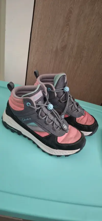 Zapatillas gris con rosado - miniatura 1