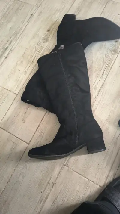 Botas negras de mujer talla 39 - miniatura 1