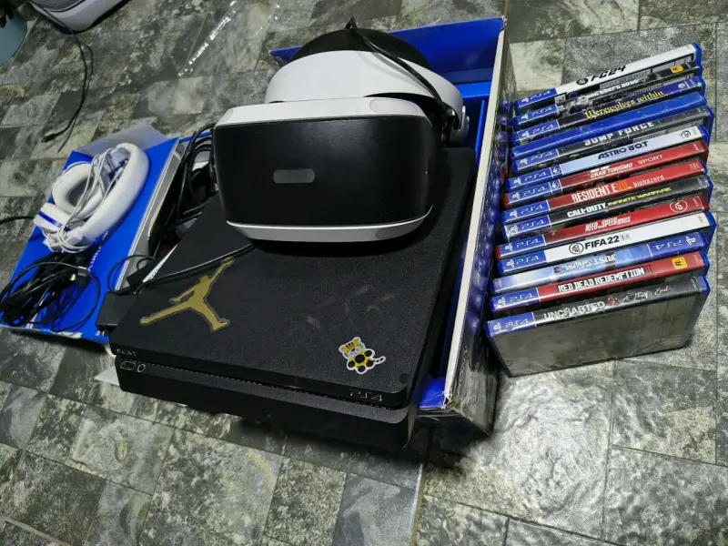Consola PS4 con juegos y VR - 1