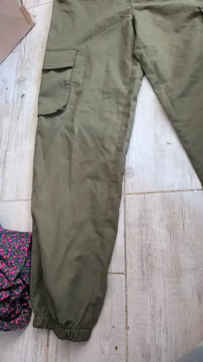 Pantalones verdes Shein Teen 14Y - miniatura 3