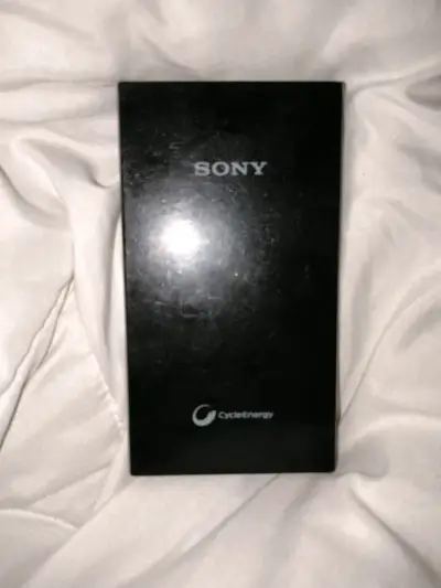 Cargador portátil Sony negro - miniatura 1