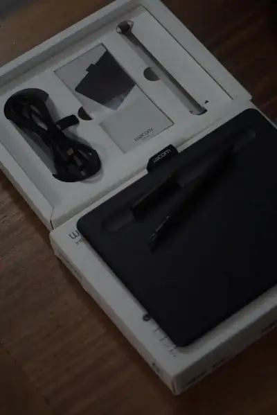 Tableta gráfica Wacom Intuos - miniatura 5