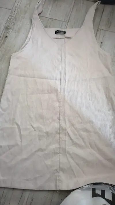 Vestido sin mangas beige claro - miniatura 1