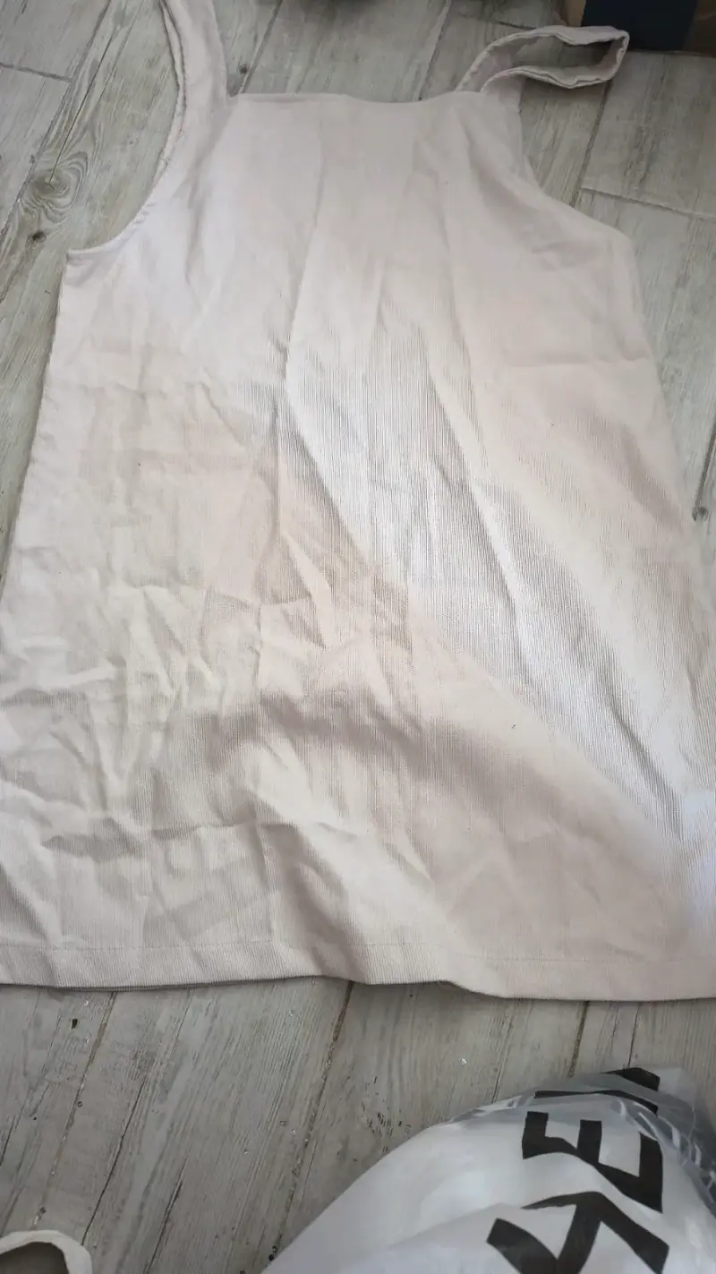 Vestido sin mangas beige claro - 4