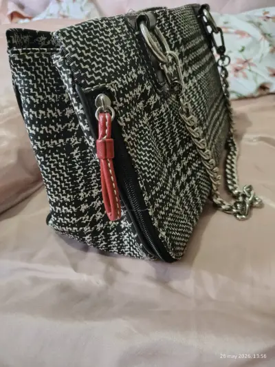 Bolso de tejido blanco y negro - miniatura 2