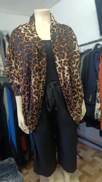 Kimono estampado de leopardo - miniatura 1