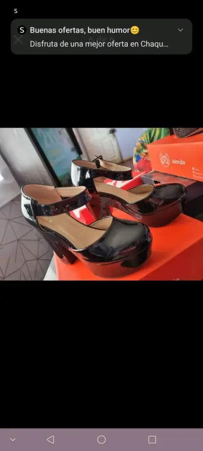 Zapatos de charol negro con plataforma - miniatura 1