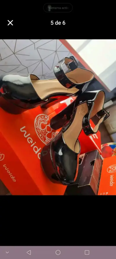 Zapatos de charol negro con plataforma - miniatura 2
