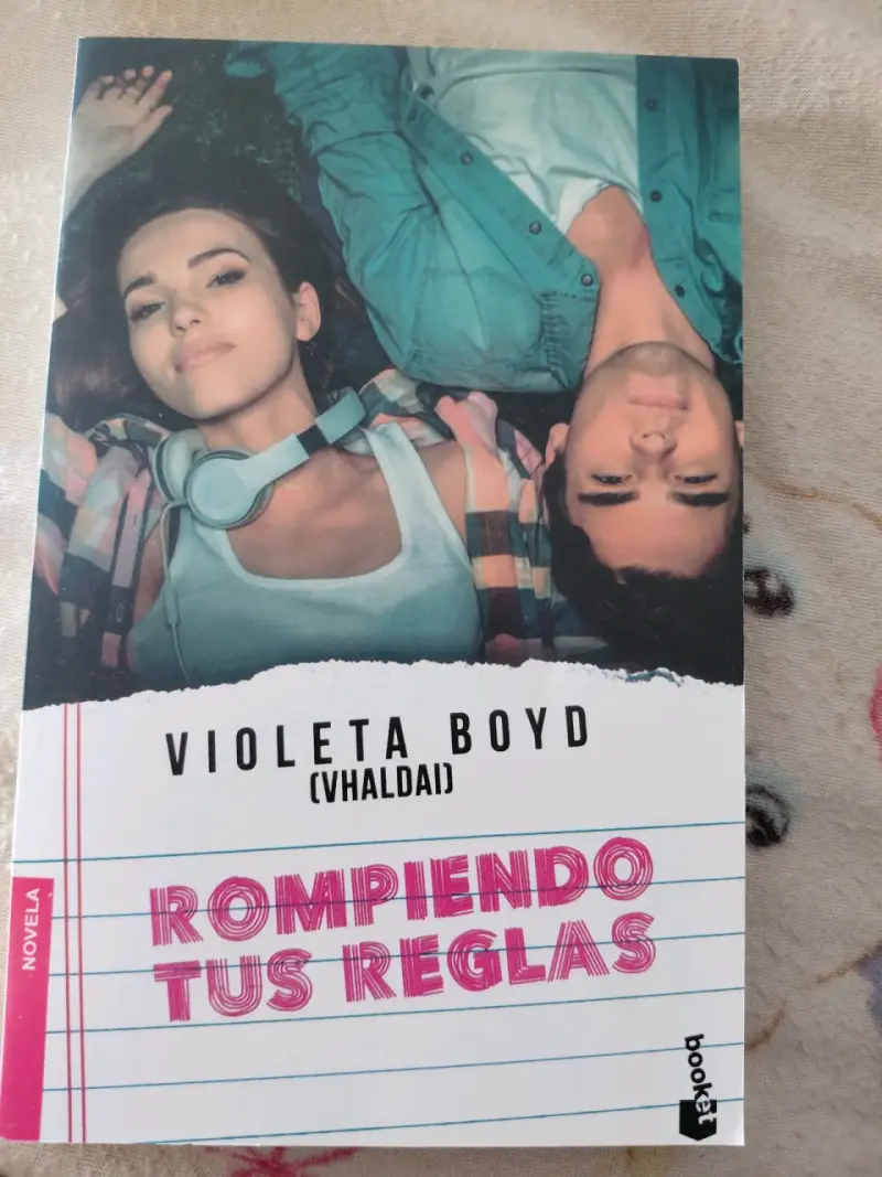 Libro 'Rompiendo tus reglas' - Violeta Boyd - 1