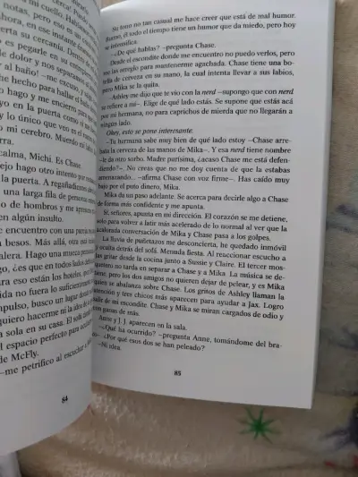 Libro 'Rompiendo tus reglas' - Violeta Boyd - miniatura 3