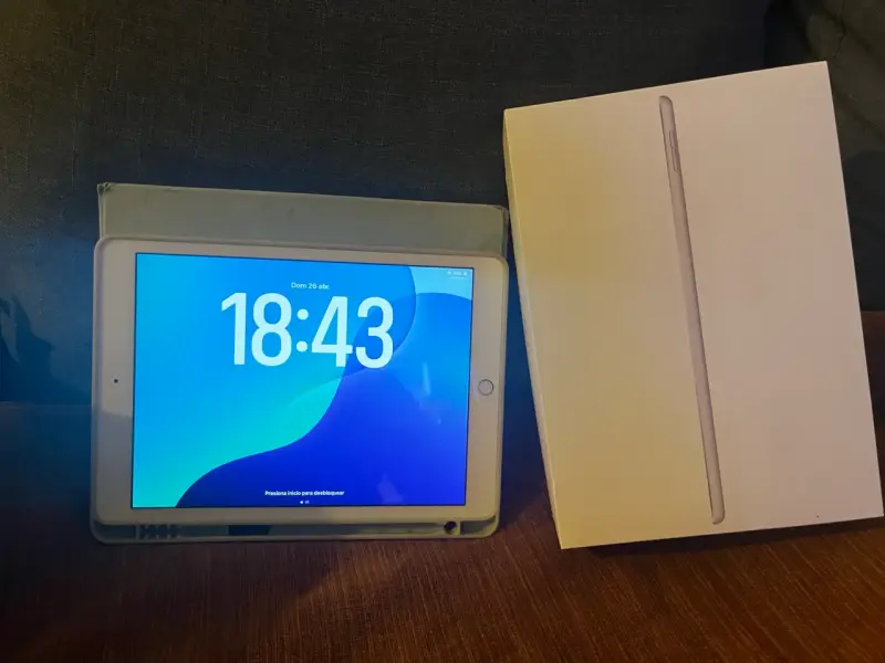 iPad con caja original - 3