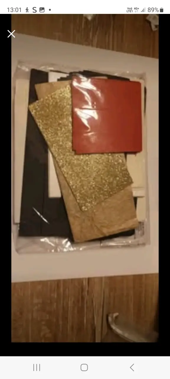 Papel brillante, diversas texturas para manualida