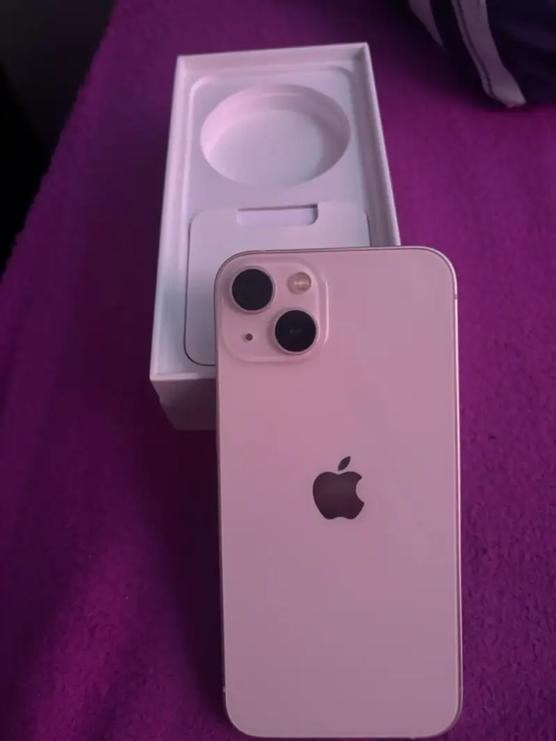iPhone rosa  en caja original - 2