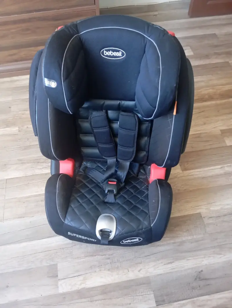 Silla de auto Bebesit negra - 1