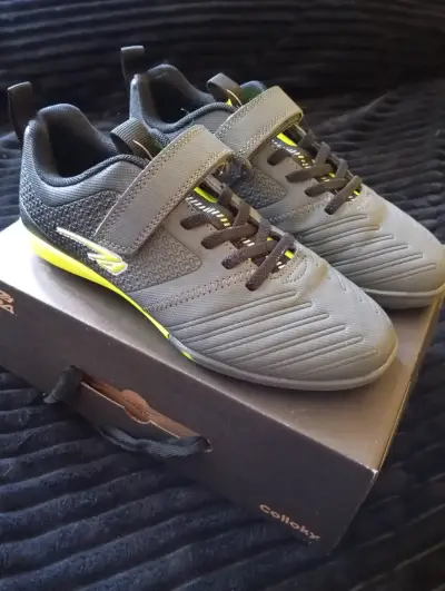 Zapatillas de futbol niño - miniatura 1
