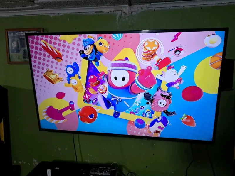 Consola PS4 con 5 juegos y accesorios - 5
