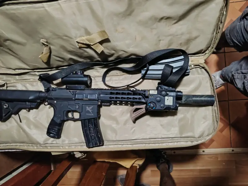 Réplica de airsoft - 1