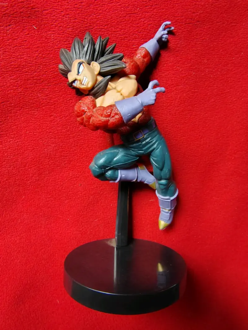 Figura Vegeta Super Sayayin 4 - 4