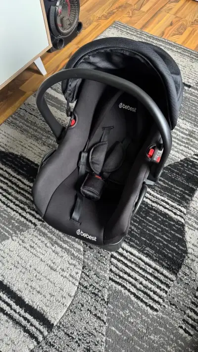 Coche de bebé plegable negro - miniatura 3