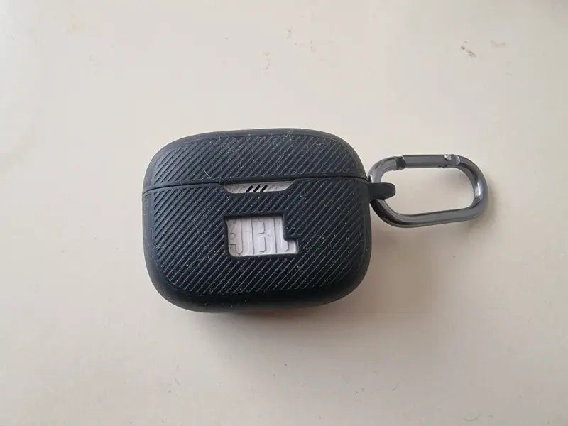 Funda JBL para audífonos - 1