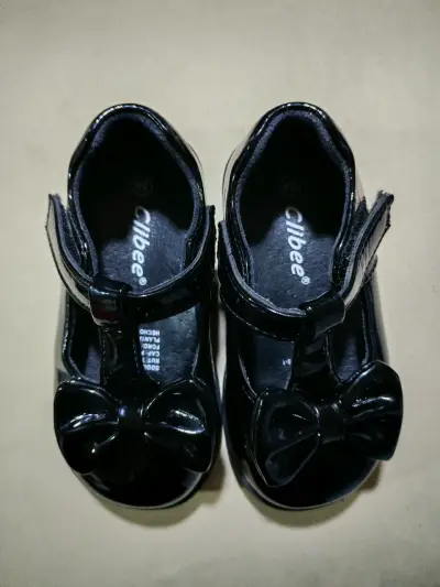 Zapatos para niña negros con lazo Talla 24 - miniatura 1
