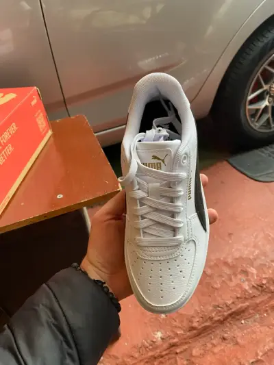 Zapatillas blancas Puma clásicas - miniatura 3
