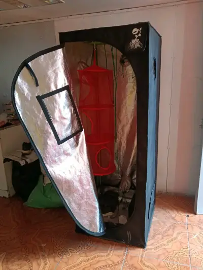 Carpa de cultivo interior - miniatura 1