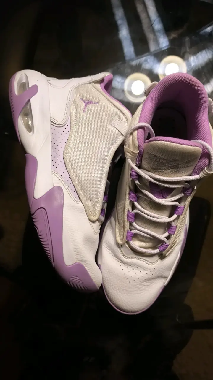 Jordan aura max 4 - 6