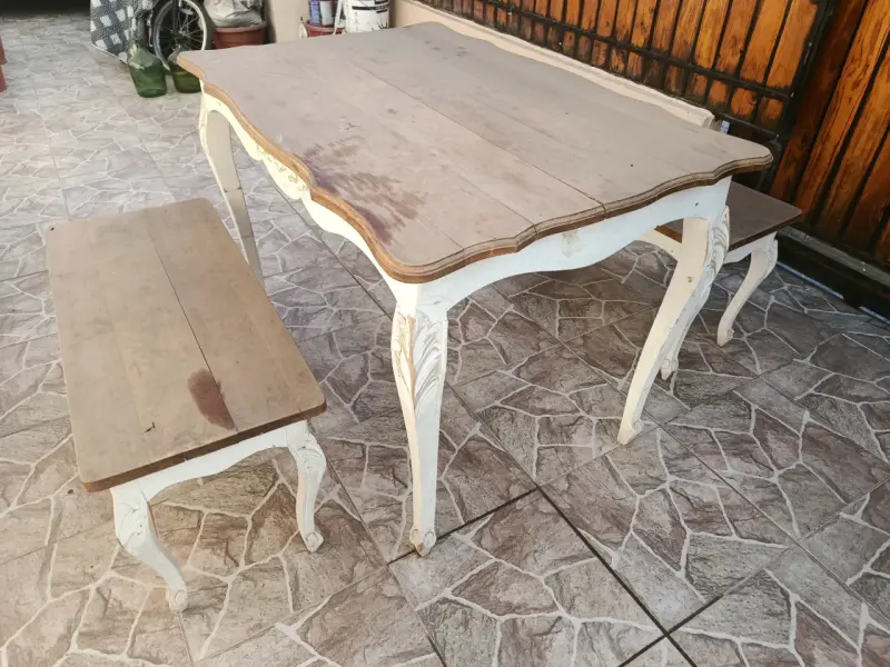 Mesa de comedor rústica con bancas - 3