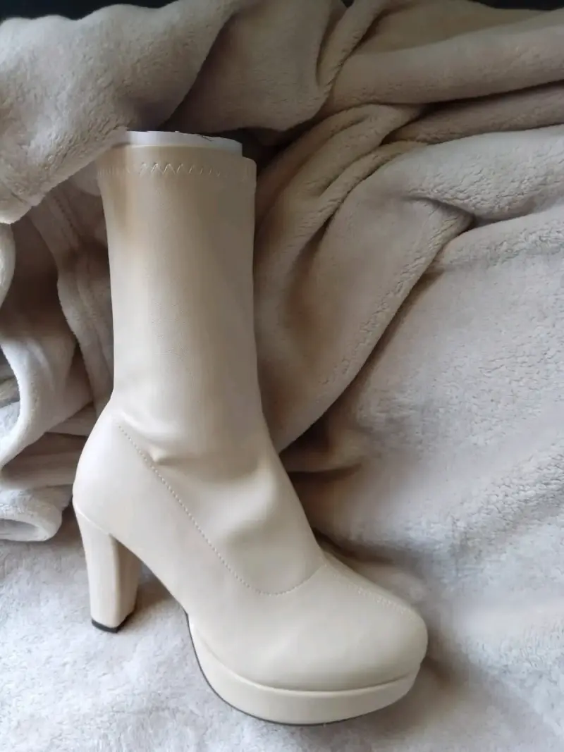 Botines beige de tacón alto - 6